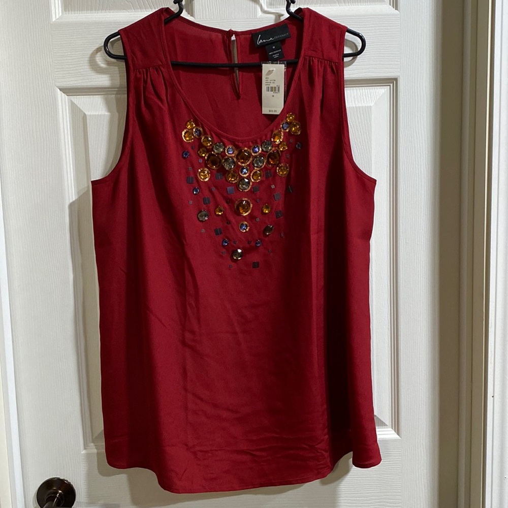 18w nwt lane Bryant embellished light weight tank top burgundy
